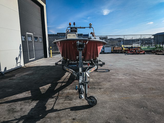 Brandweerboot met buitenboordmotor, mercury, f15elpt, op boottrailer, pega - afbeelding 26 van  28