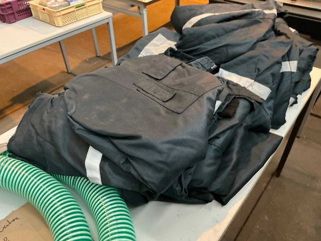 Brandweerkleding - afbeelding 2 van  3