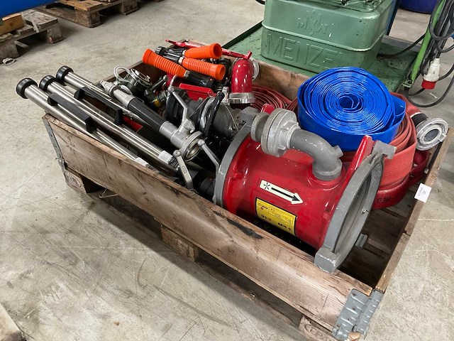 Brandweermateriaal - afbeelding 2 van  5