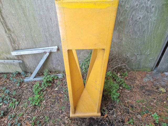 Brandweerpaal - verkeerszuilen oud - afbeelding 6 van  10