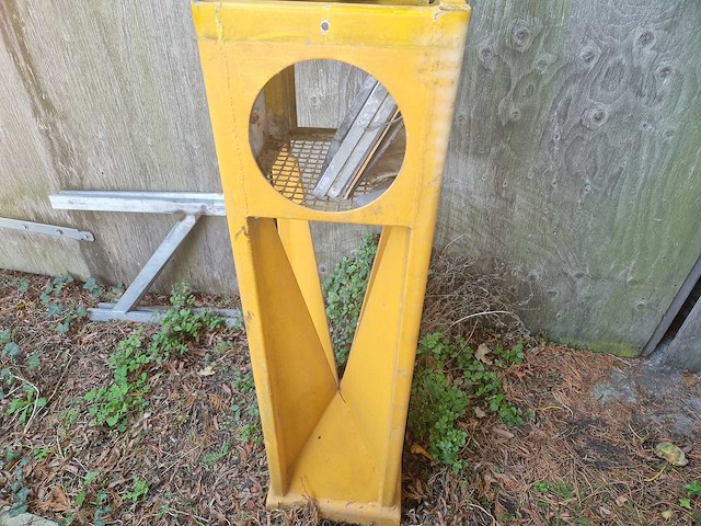 Brandweerpaal - verkeerszuilen oud - afbeelding 7 van  10