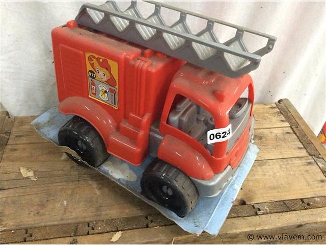 Brandweerwagen - afbeelding 1 van  2
