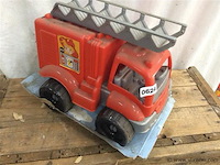 Brandweerwagen - afbeelding 1 van  2