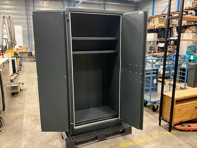 Brandwerende kast - afbeelding 2 van  3