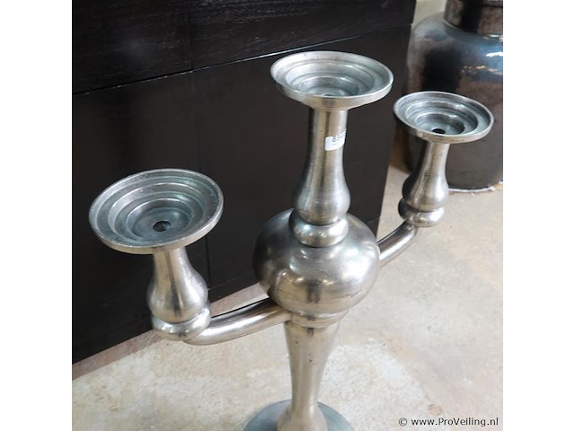 Brass&boom aluminium kapitale xxl vloerkandelaar - afbeelding 4 van  5