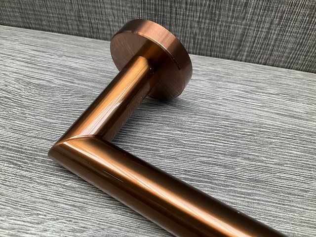 Brauer copper edition geborsteld koper pvd toiletrolhouder - afbeelding 5 van  6