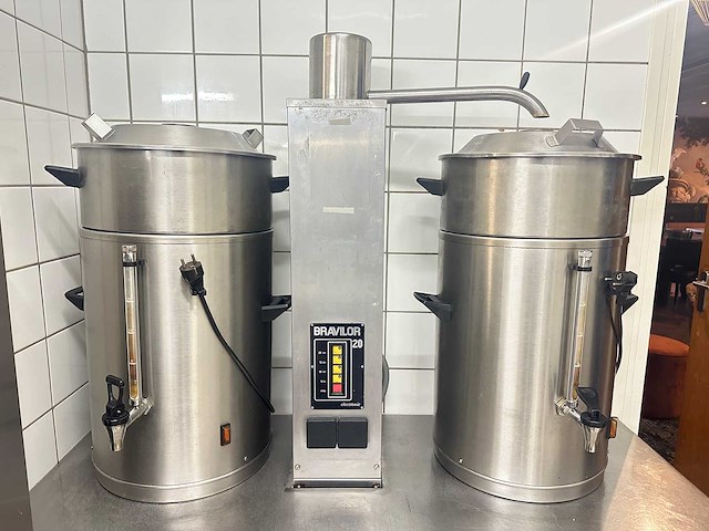 Bravilor - 20 - koffiemachine - afbeelding 1 van  6