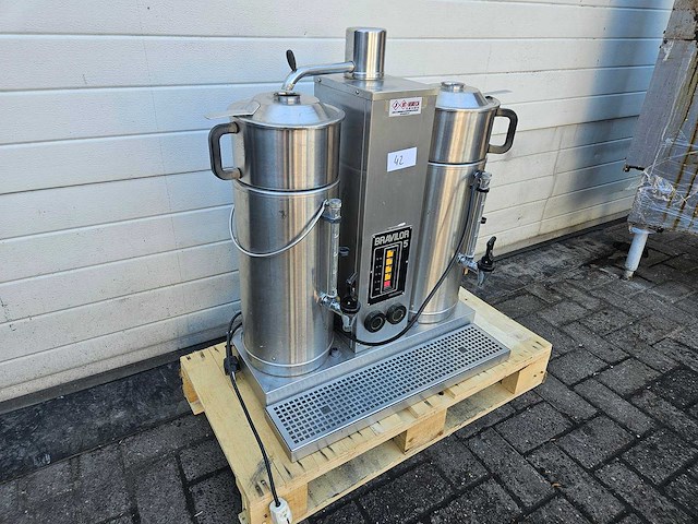 Bravilor - koffiemachine - afbeelding 2 van  2