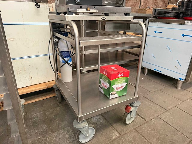 Bravilor bonamat - rlx31-001 - koffiemachine met heetwaterunit op rvs serveerwagen - afbeelding 6 van  9