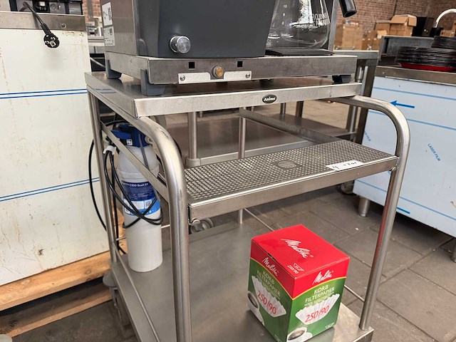 Bravilor bonamat - rlx31-001 - koffiemachine met heetwaterunit op rvs serveerwagen - afbeelding 7 van  9