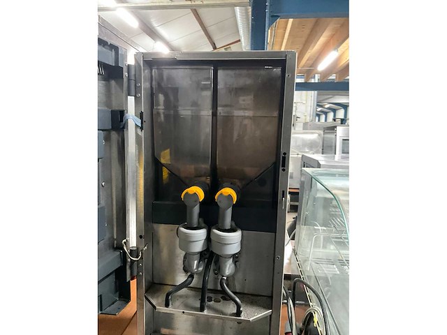 Bravilor bonamat koffiemachine - afbeelding 4 van  6