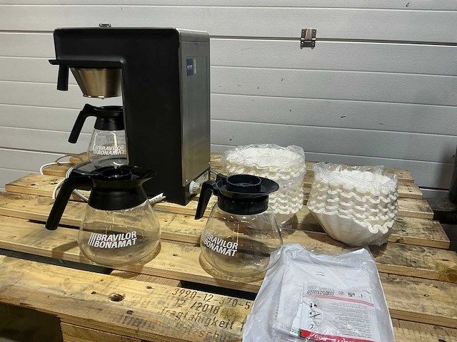 Bravilor bonamat koffiemachine - afbeelding 1 van  8