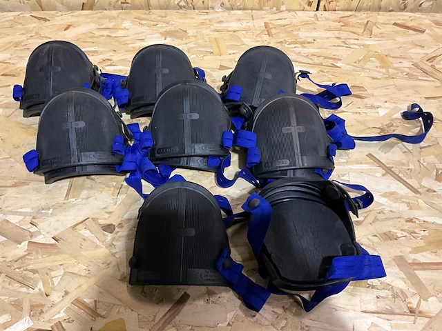 Bredal kniebeschermers 7 sets - afbeelding 1 van  3