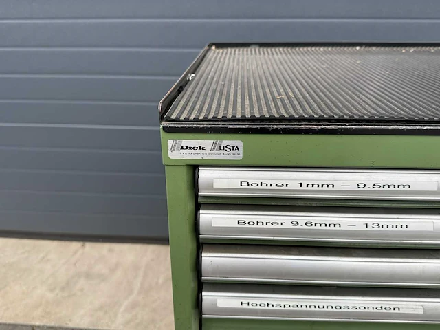 Brede lista ladenkast - gevuld met boren etc. - werkplaatsmeubilair - afbeelding 7 van  11
