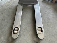 Brede rvs hand hydraulische palletwagen - afbeelding 4 van  9