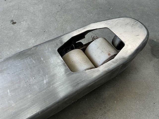 Brede rvs hand hydraulische palletwagen - afbeelding 8 van  9