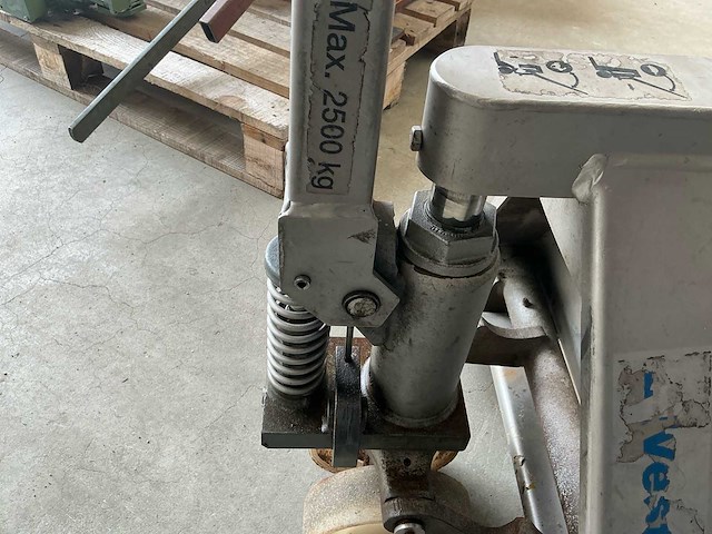 Brede rvs hand hydraulische palletwagen - afbeelding 5 van  9