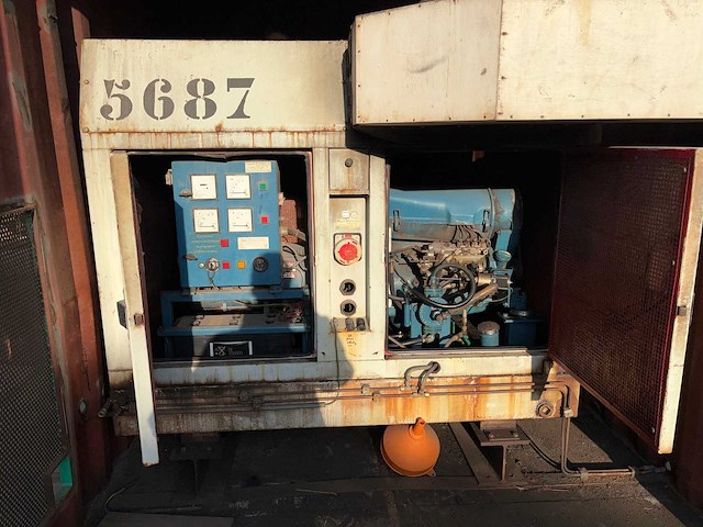 Bredenoord - 1995 - brde-35 kva - stroomgenerator in container - afbeelding 11 van  16