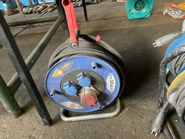 Brederstuhl krachtstroom verlengkabelhaspel (2x) - afbeelding 2 van  4