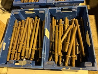 Breekhamers in plastic krat (2x) - afbeelding 2 van  2