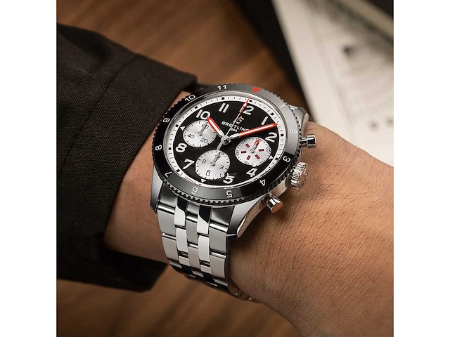 Breitling classic avi | chronograph 42 | mosquito | unworn | 2026 - afbeelding 4 van  4