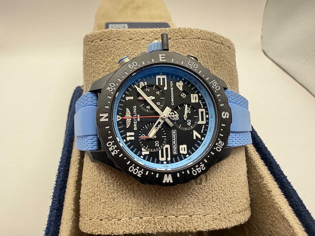 Breitling endurance pro 38 | black dial | unworn | 2026 - afbeelding 4 van  7