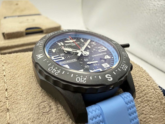 Breitling endurance pro 38 | black dial | unworn | 2026 - afbeelding 6 van  7