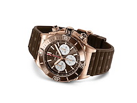 Breitling super chronomat b01 44 | rose gold | brown dial | 2026 | unworn - afbeelding 3 van  4
