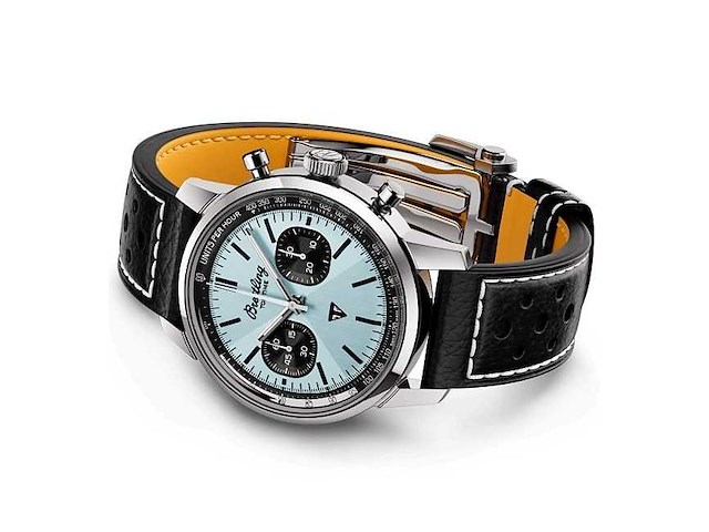 Breitling top time b01 | triumph | 41mm | unworn | 2026 - afbeelding 2 van  4