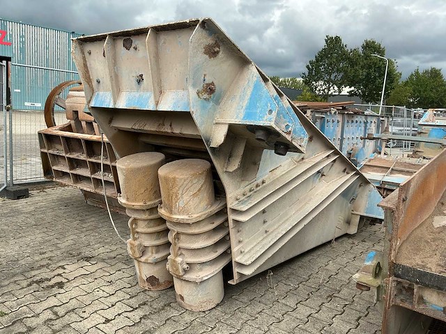 Breker kleemann met een shb12 rotor. - mobiele breekinstallatie - afbeelding 20 van  98