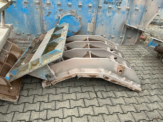Breker kleemann met een shb12 rotor. - mobiele breekinstallatie - afbeelding 40 van  98