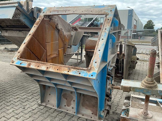 Breker kleemann met een shb12 rotor. - mobiele breekinstallatie - afbeelding 50 van  98