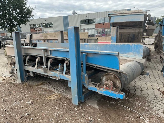 Breker kleemann met een shb12 rotor. - mobiele breekinstallatie - afbeelding 97 van  98