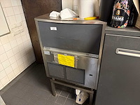 Brema ijsmachine - afbeelding 1 van  3