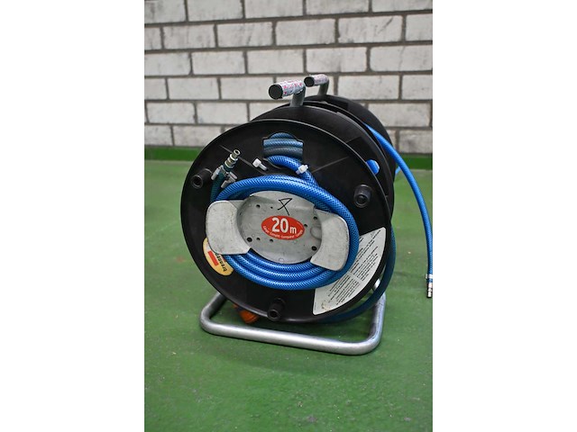 Brennenstuhl 20m pneumatische kabelhaspel (2x) - afbeelding 3 van  3