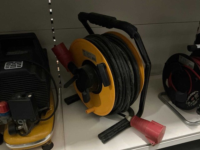 Brennenstuhl brobusta 380 r - afbeelding 2 van  2