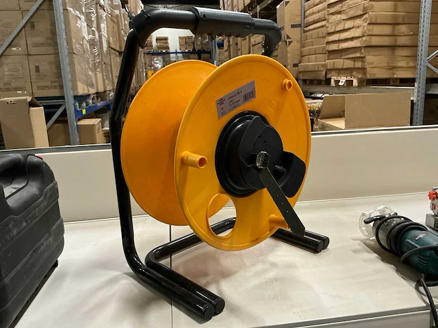 Brennenstuhl brobusta 380 r - afbeelding 1 van  2
