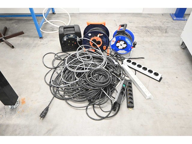 Brennenstühl / connecctra / prof haspel / rittal - 230v verlengkabelhaspels en verlengkabels (11x) - afbeelding 1 van  9