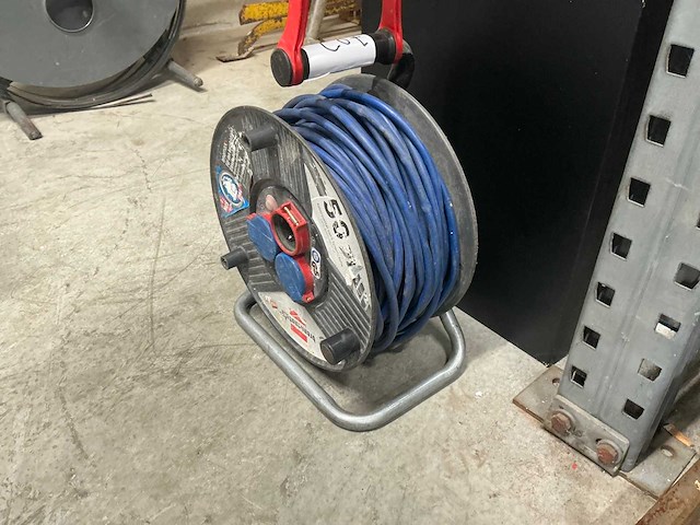 Brennenstuhl garant 2950 y315 ip44de kabelhaspel - afbeelding 1 van  6