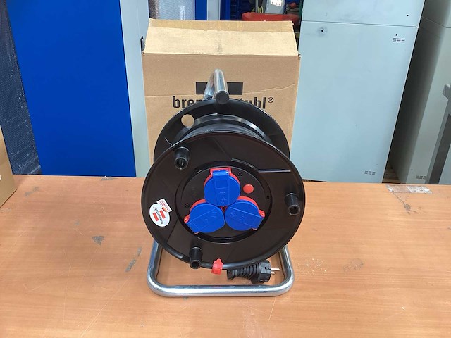Brennenstuhl kabel- stroomhaspel - 20 meter - 230v - afbeelding 1 van  5