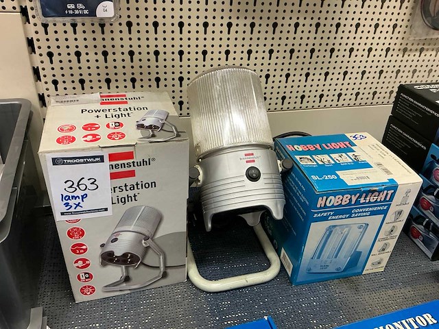 Brennenstuhl powerstation/lamp (2x) - afbeelding 1 van  4