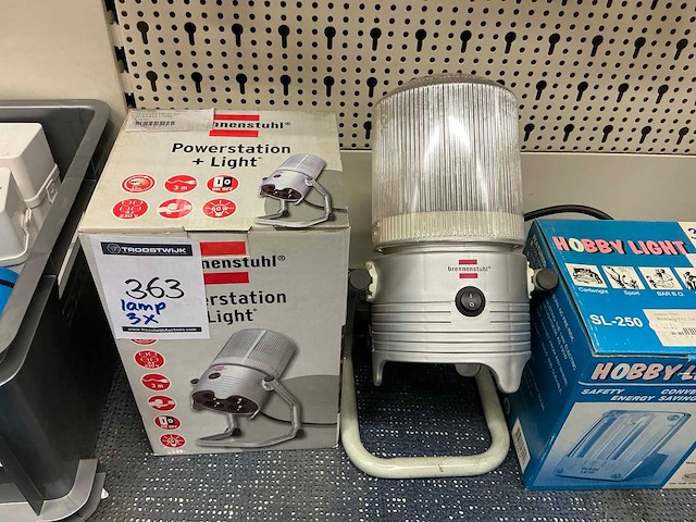 Brennenstuhl powerstation/lamp (2x) - afbeelding 2 van  4