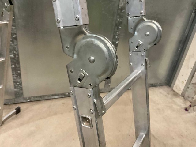 Brennenstuhl vouwladder - afbeelding 4 van  8