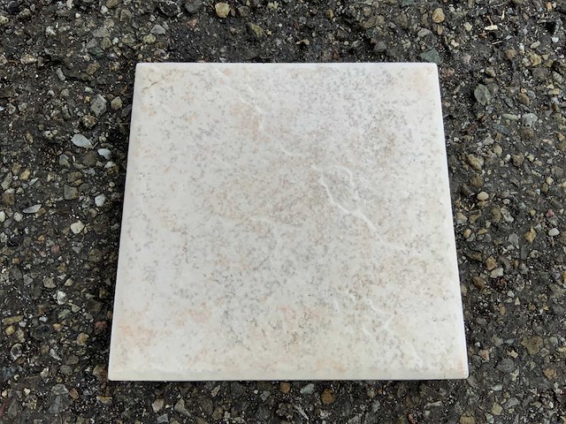 Brennero - 10x10cm - 33m2 - partij wandtegels - afbeelding 1 van  4