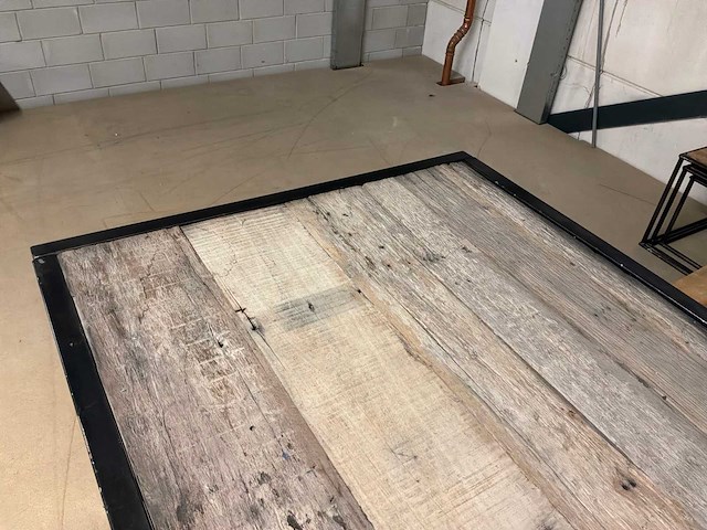 Brent eetkamertafel - afbeelding 4 van  13