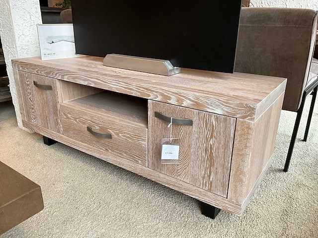 Brescia eiken tv meubel - afbeelding 1 van  6