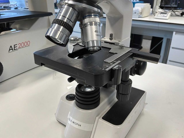 Bresser 57-23100 researcher trino microscoop - afbeelding 4 van  5