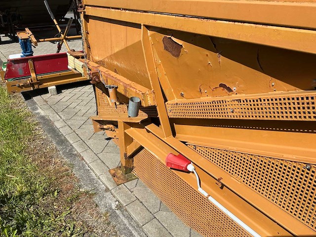 Breston stortbak - afbeelding 30 van  32