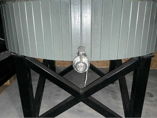 Brewing design services ltd 2000l bierbrouwketel - afbeelding 6 van  7