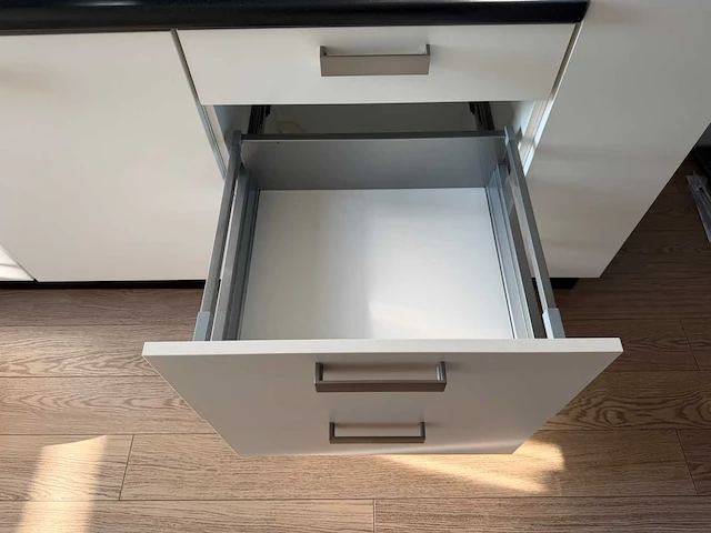 Bribus - keuken met apparatuur - afbeelding 7 van  12